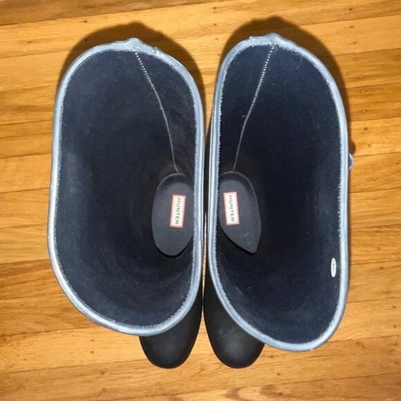 Hunter Refined Tall Rain Boots in Navy | Size 9 (US) - Picture 6 of 13